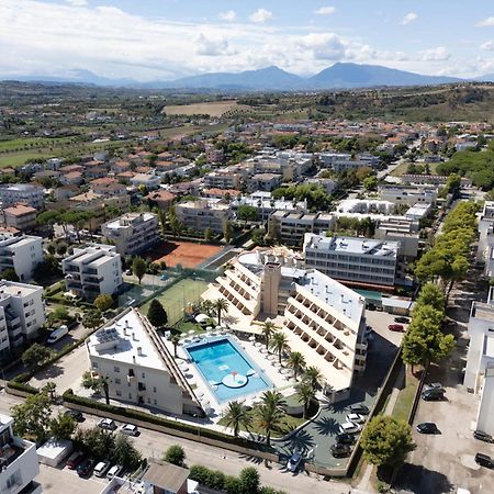 Park Hotel & Dependance Con Spiaggia Martinsicuro Kültér fotó